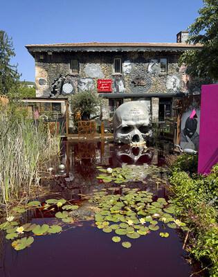 &laquo; The Basin of Vanities &raquo; at The Abode of Chaos