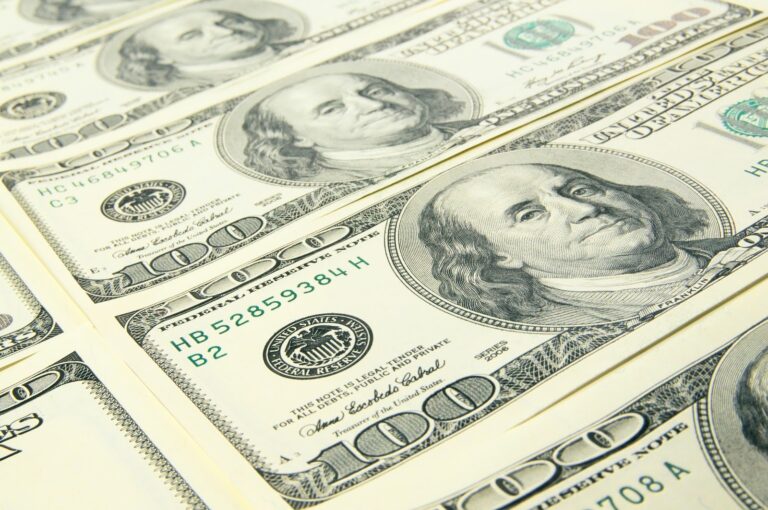 Top 4 Altcoin Picks To Make $100,000 After Bitcoin Halving